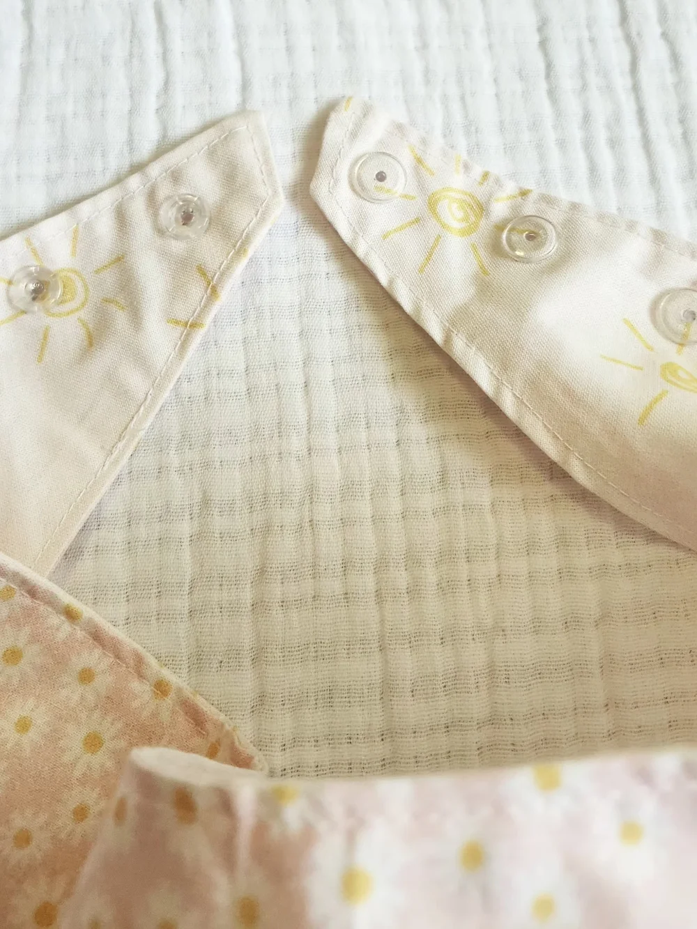 Naughty Paws XL Reversible Dog Bandana In Pink Daisy/Tiny Sun Print